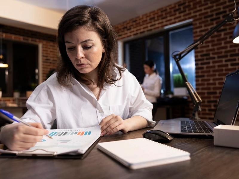 Previsão de Caixa: Como Saber a Situação Financeira da sua Empresa Daqui a 3, 6 e 12 Meses.